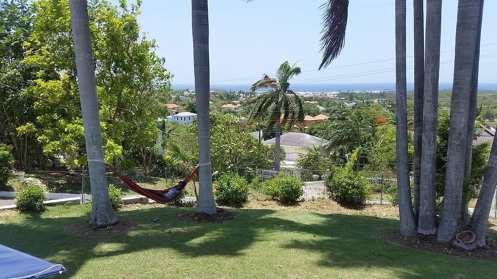 مبيت وإفطار مونتيغو باي The Retreat @ A Piece Of Paradise
